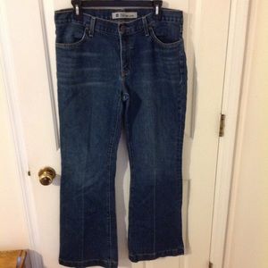 Size 10 Gap women's Boot cut jeans Long and Lean